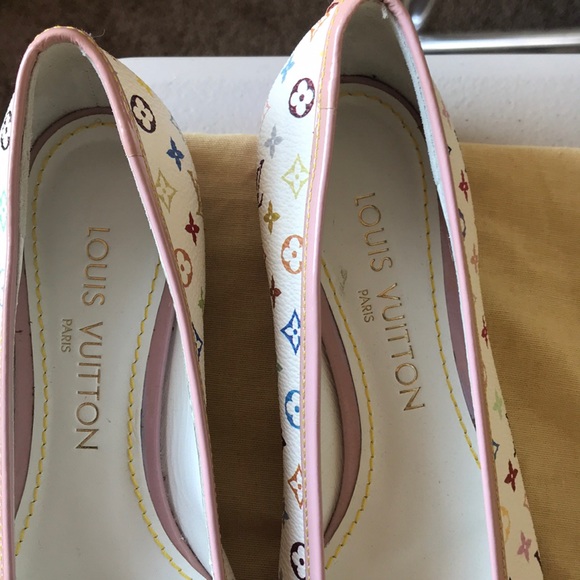 Authentic Louis Vuitton Shoe - Picture 6 of 8